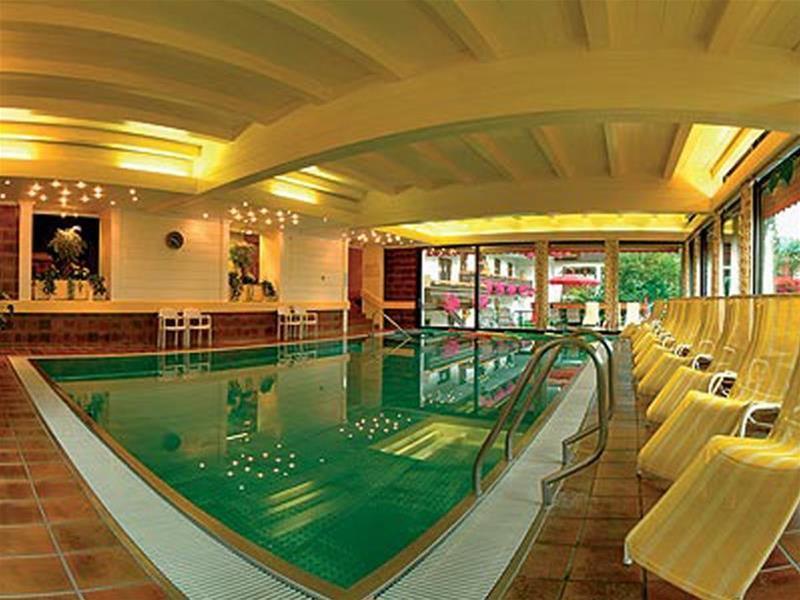 阿尔皮纳酒店 - 加施泰因浴场酒店 巴特霍夫加施泰因 外观 照片